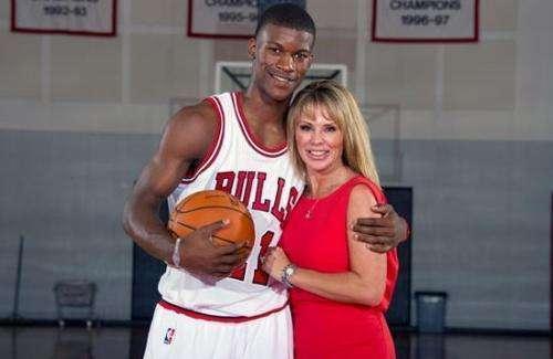 型中场的新 型中场的新